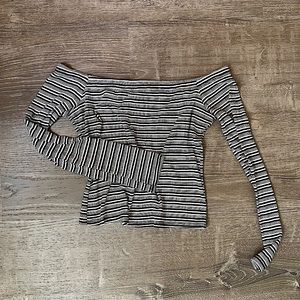 B+W Off-Shoulder Top